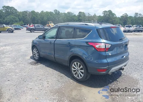 2018 Ford Escape Titanium из США, поврежденный, VIN 1FMCU0J9XJUC44694